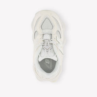 New Balance IV9060 Unisex Sneakers in Wit
