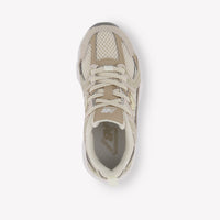 New Balance P530 Unisex Sneakers in Beige