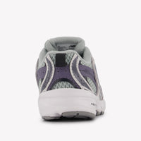 New Balance I530 Unisex Sneakers in Licht Groen