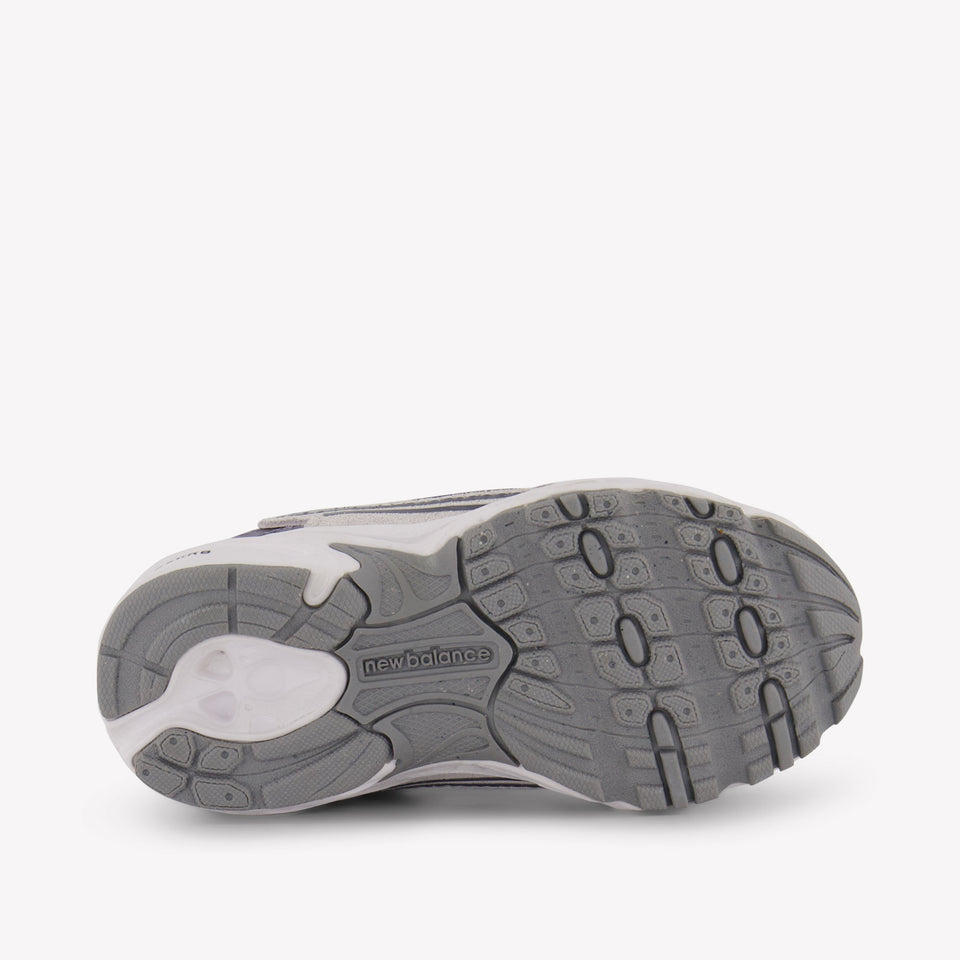 New Balance I530 Unisex Sneakers in Licht Groen