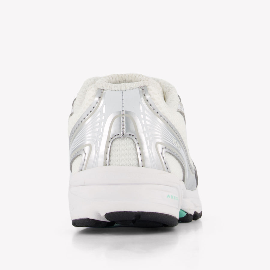 New Balance I740 Unisex Sneakers in Mint