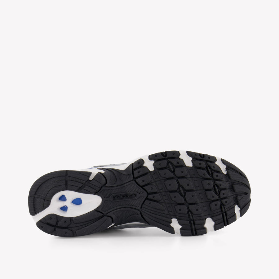 New Balance G530 Unisex Sneakers in Zilver