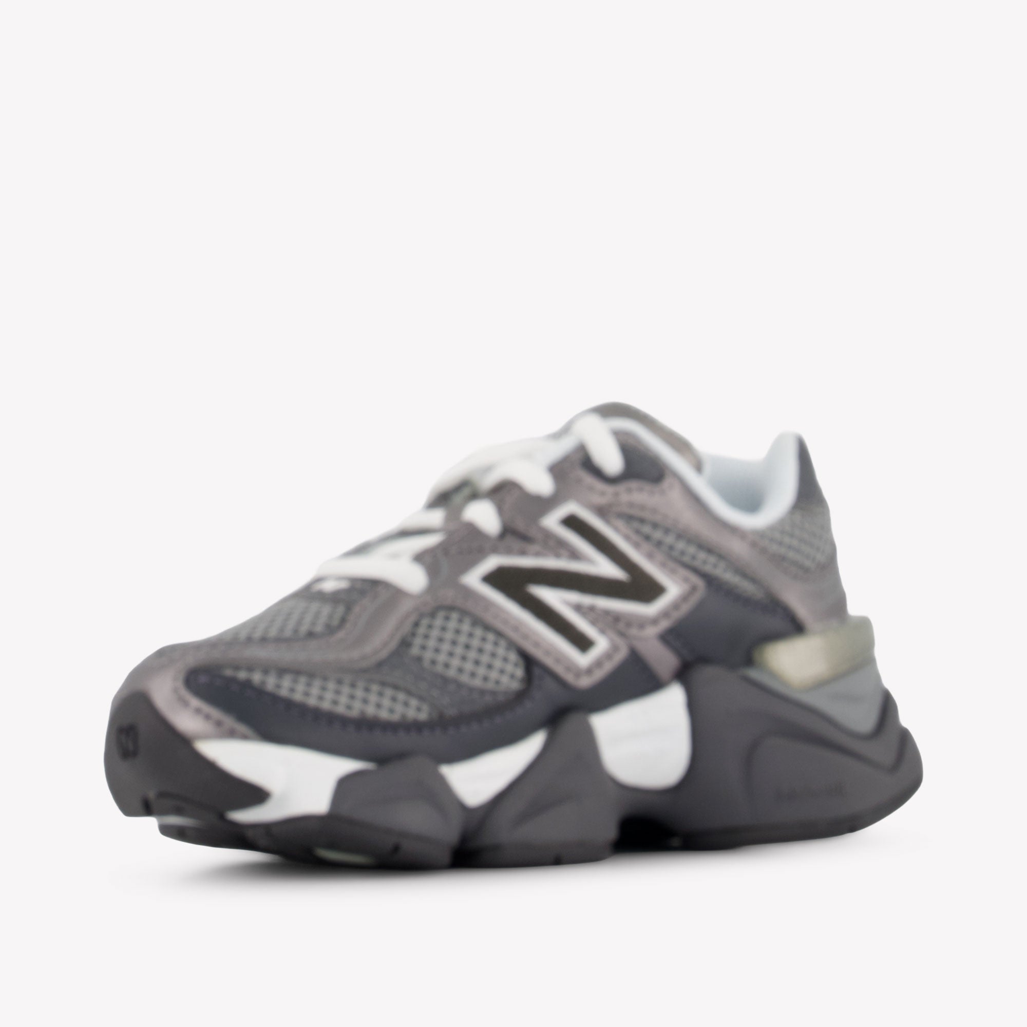 New Balance P9060 Unisex Sneakers in Donker Grijs