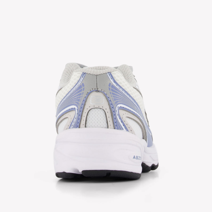 New Balance P740 Unisex Sneakers in Blauw