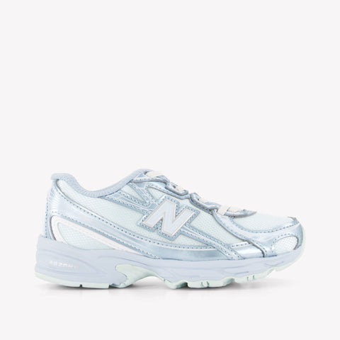 New Balance P740 Balance Unisex Sneakers in Licht Blauw