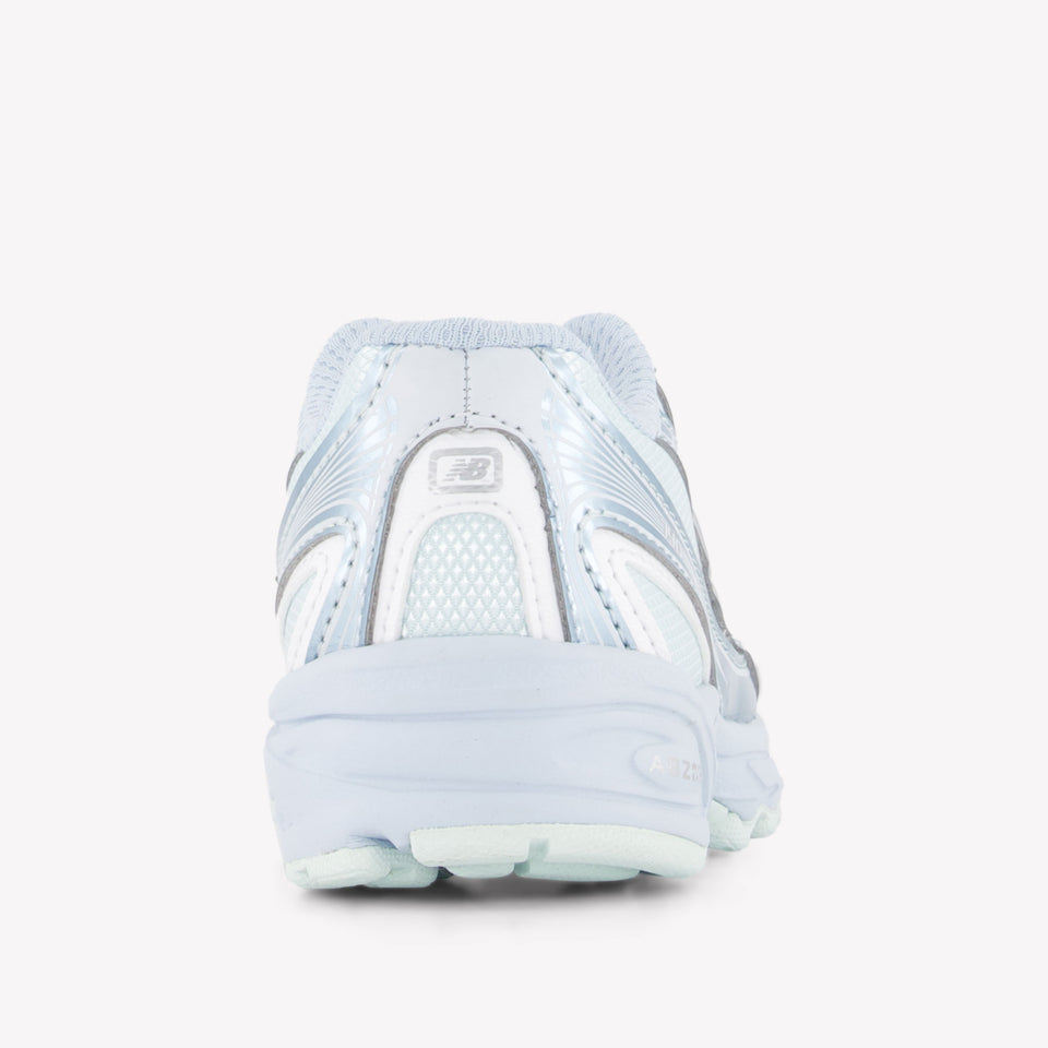 New Balance P740 Balance Unisex Sneakers in Licht Blauw