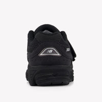 New Balance I2002 Unisex Sneakers in Zwart