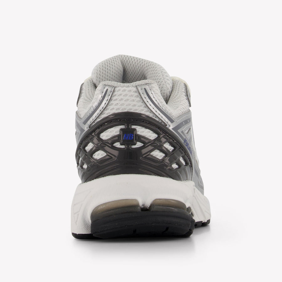 New Balance 1906 Unisex Sneakers In Zilver