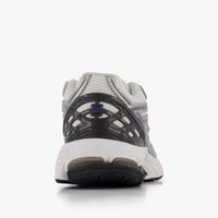 New Balance 1906 Unisex Sneakers In Zilver