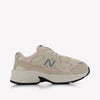 New Balance 2010 Unisex Sneakers In Licht Roze