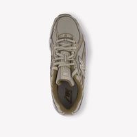 New Balance 740 Unisex Sneakers In Beige