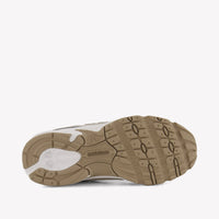 New Balance 740 Unisex Sneakers In Beige
