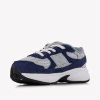 New Balance 2010 Unisex Sneakers In Navy