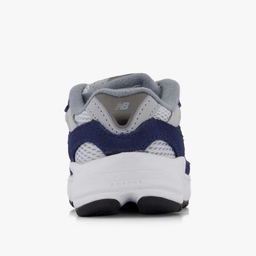 New Balance 2010 Unisex Sneakers In Navy