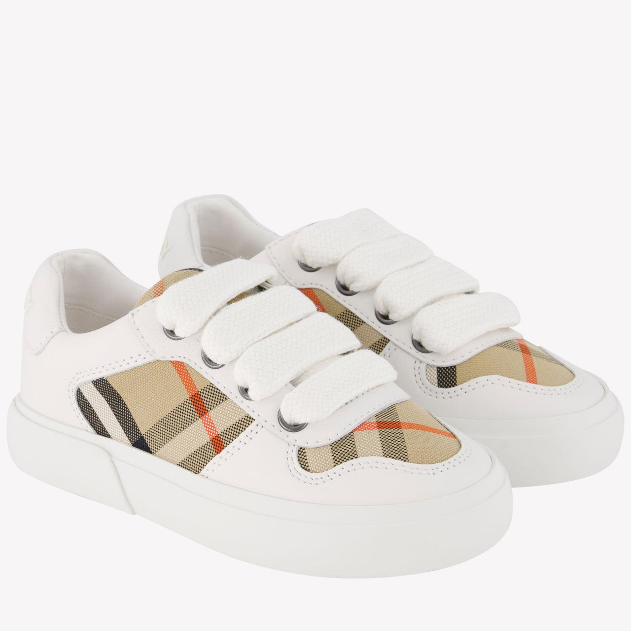 Burberry Noah Unisex Sneakers In Wit