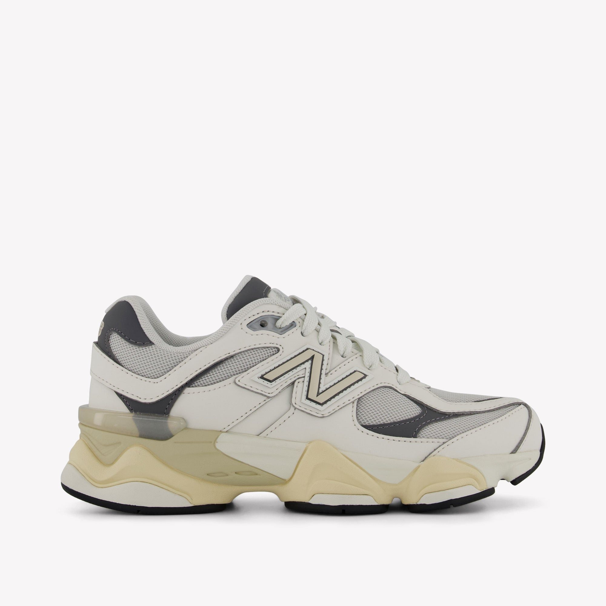 New Balance 9060 Unisex Sneakers In Off White