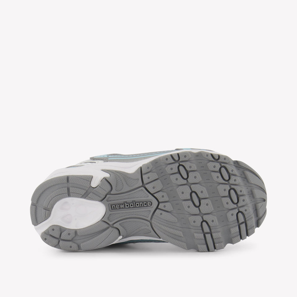 New Balance IZ530 Unisex Sneakers in Licht Blauw