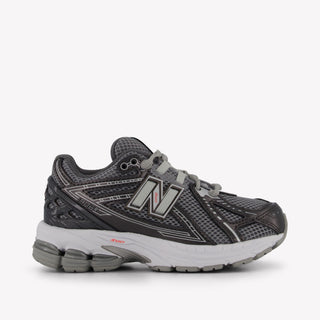 New Balance PC1906 Unisex Sneakers in Donker Grijs