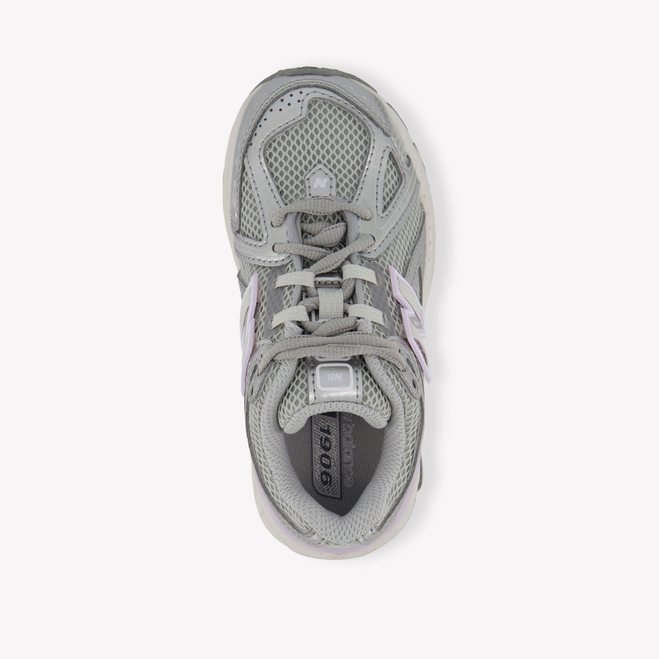 New Balance PC1906 Unisex Sneakers in Zilver