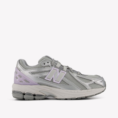 New Balance GC1906 Unisex Sneakers in Zilver