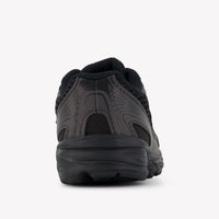 New Balance IZ740 Unisex Sneakers in Zwart