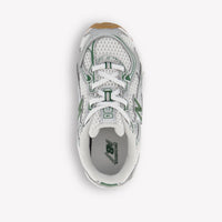 New Balance IZ740 Unisex Sneakers in Zilver