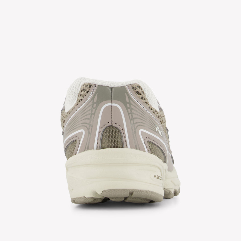 New Balance IZ740 Unisex Sneakers in Taupe