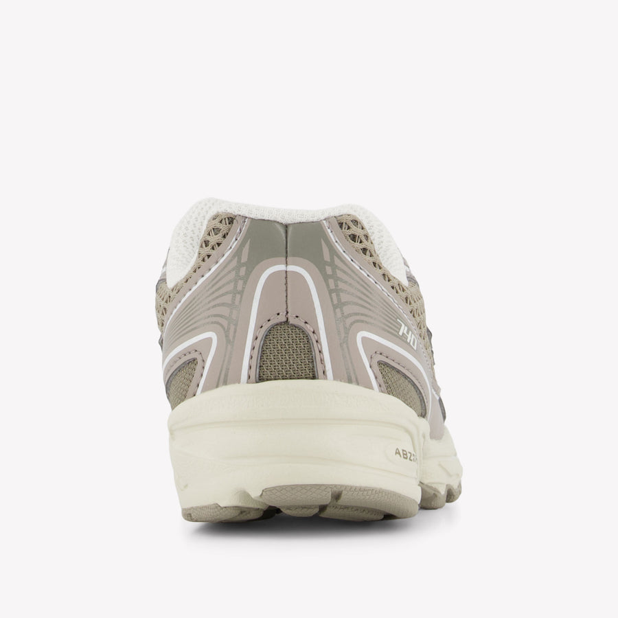 New Balance IZ740 Unisex Sneakers in Taupe