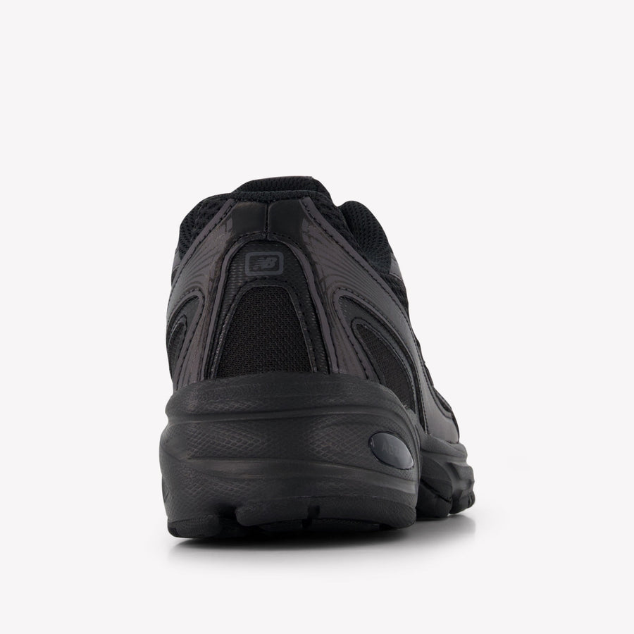 New Balance GR740 Unisex Sneakers in Zwart