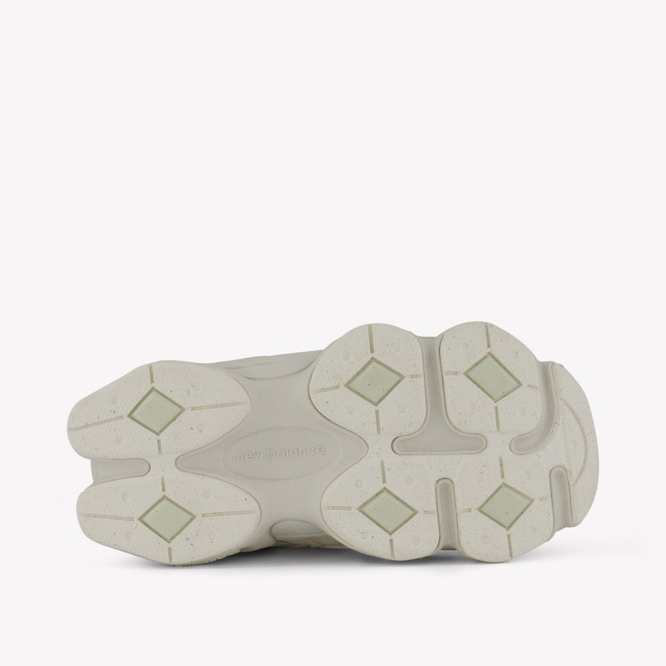 New Balance IV9060 Unisex Sneakers in Off White