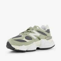 New Balance PC9060 Unisex Sneakers in Licht Groen