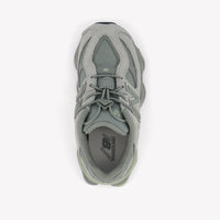 New Balance Unisex Sneakers In Licht Grijs