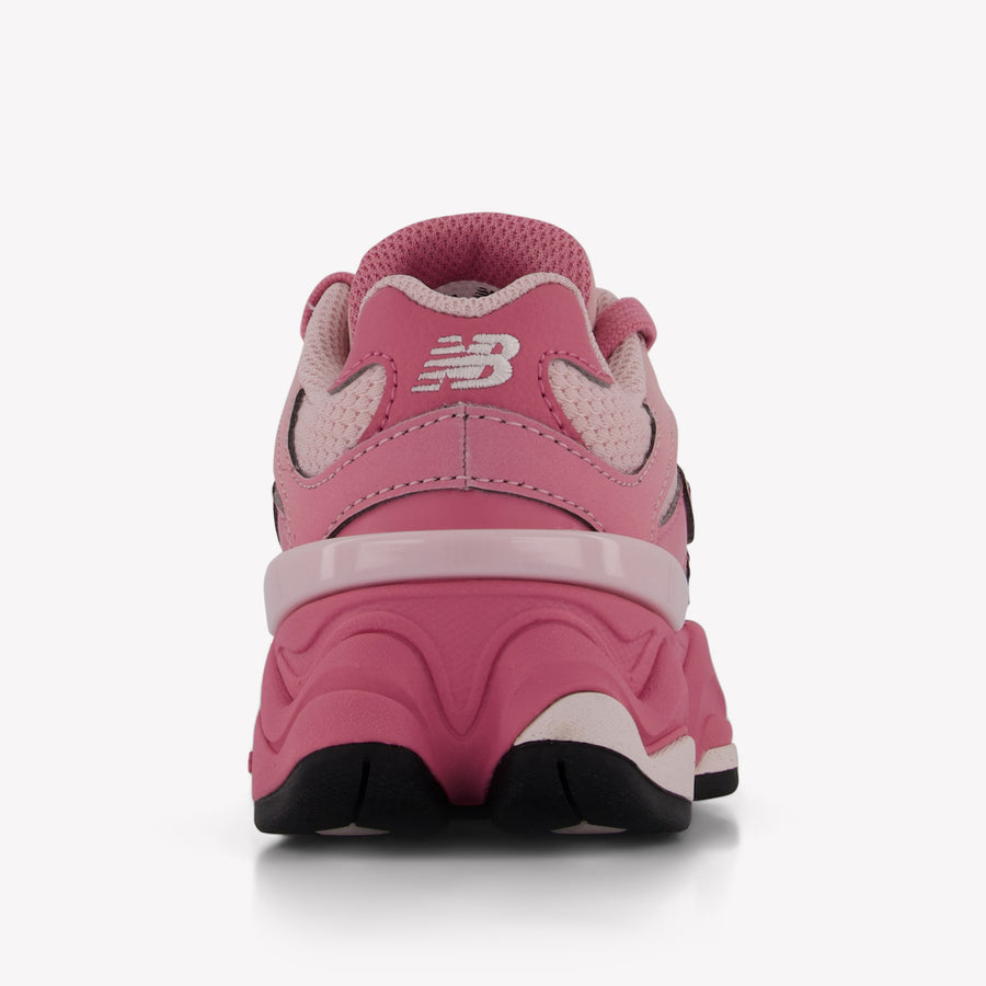 New Balance Unisex Sneakers In Roze