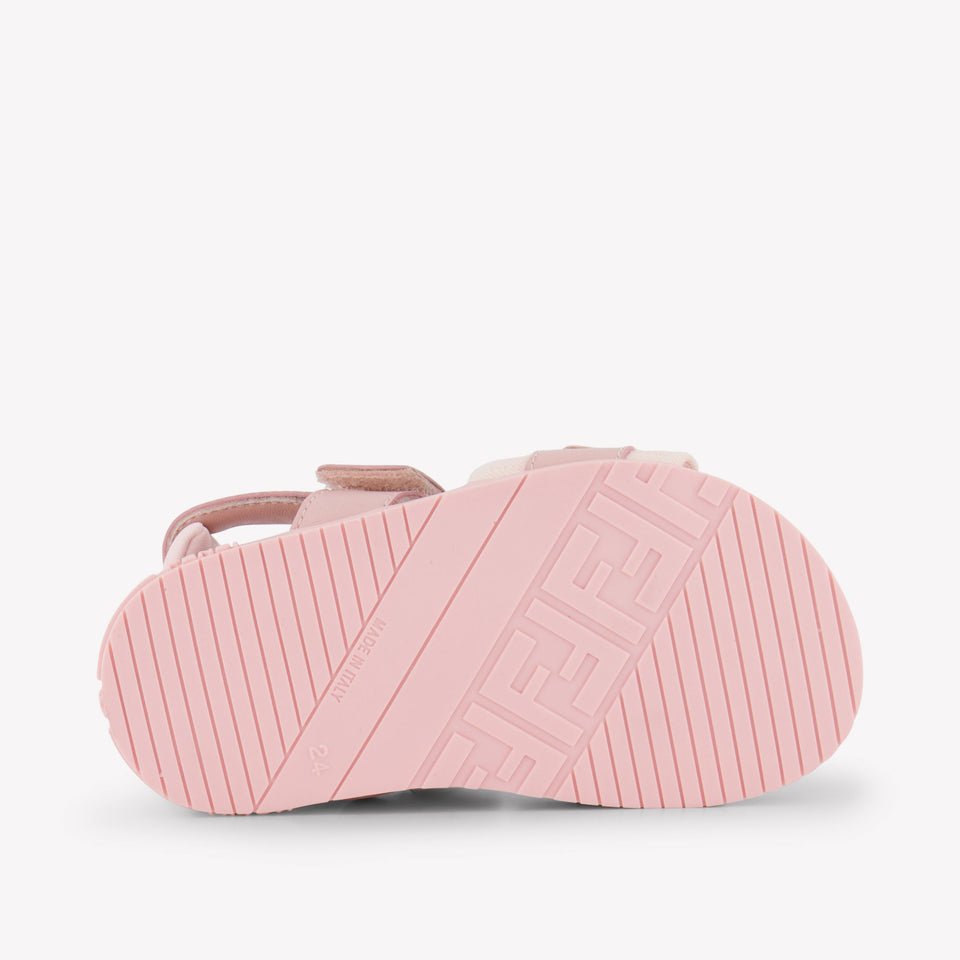 Fendi Unisex Sandalen In Roze
